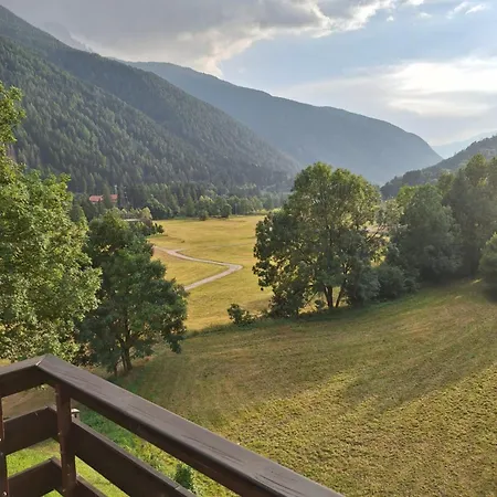 Grande Casa Di Famiglia